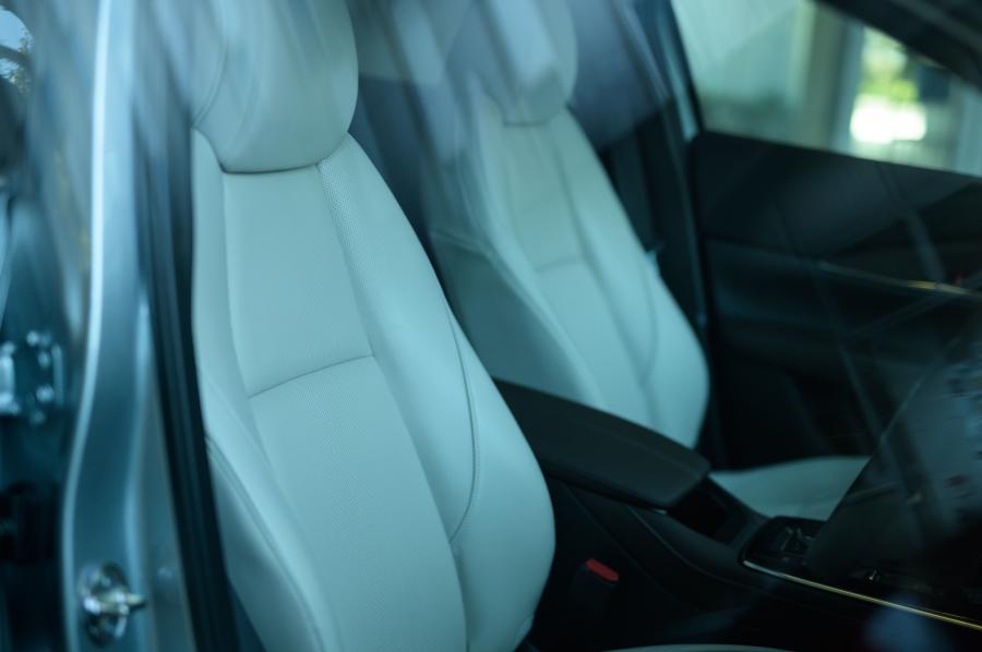 Интерьер Mazda CX-30 2019 года  (JP) (фото 24 из 37)